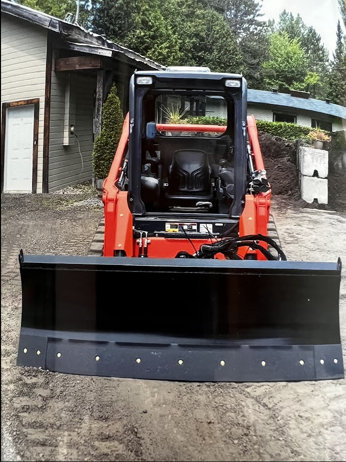 Pelle mécanique pour excavation – Mini-Carrière Saint-Colomban